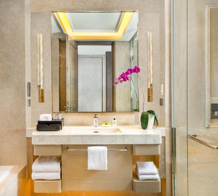 InterContinental Hotels Jakarta 클래식룸6.jpg