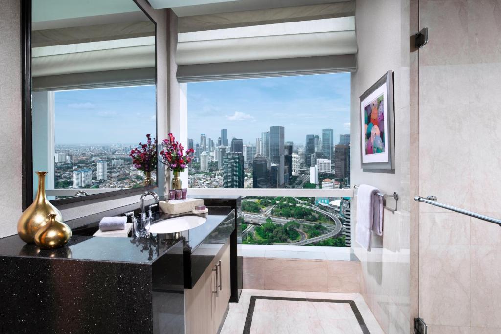 The Residences at Ritz-Carlton Jakarta, Pacific Place 3베드룸3.jpg