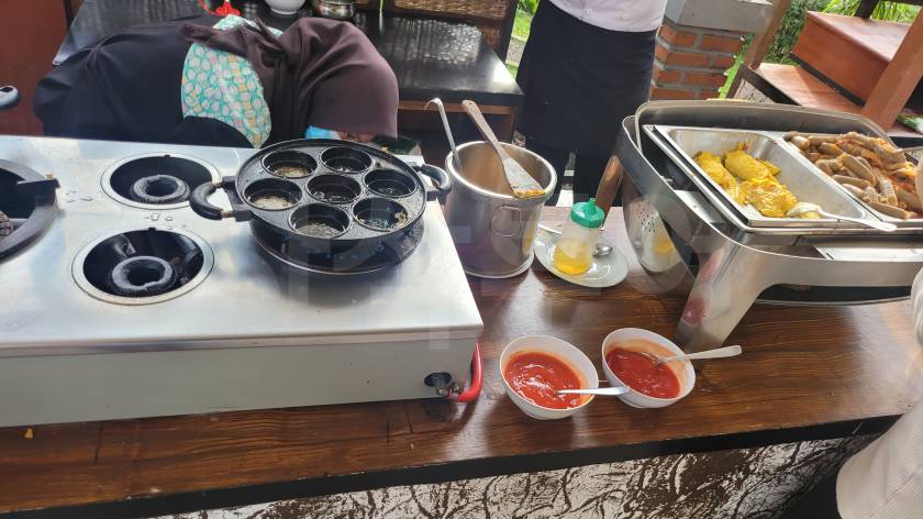 사리아터르 호텔 조식20230126_071458.jpg