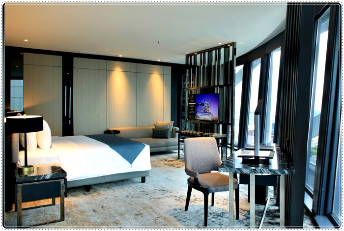 자카르타호텔Executive suite 1.jpeg