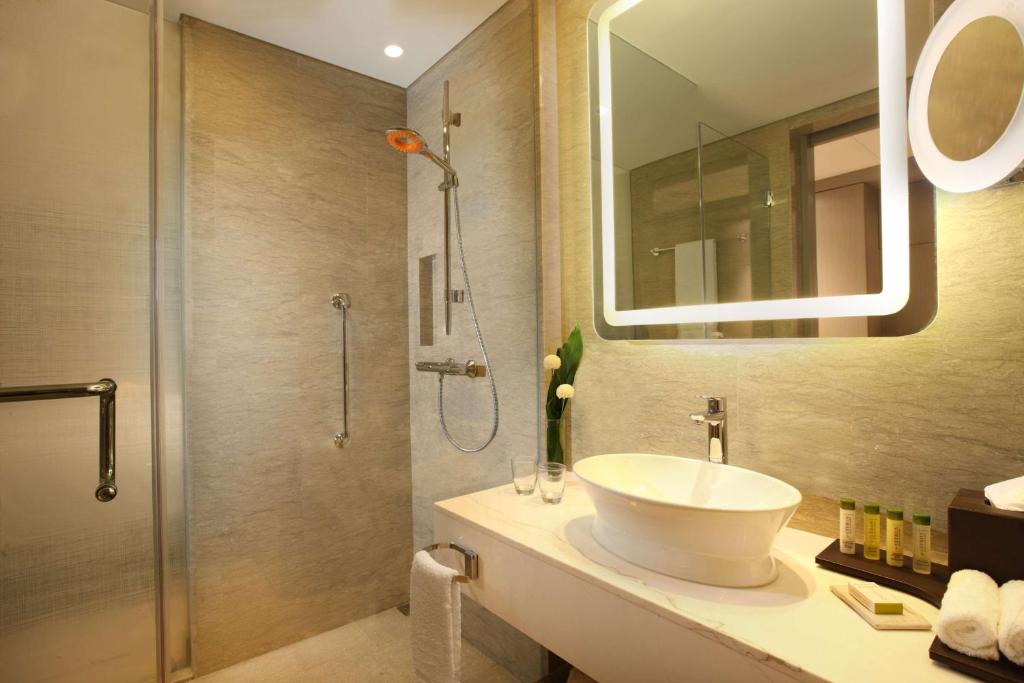 DoubleTree by Hilton Jakarta – Diponegoro 디럭스4.jpg