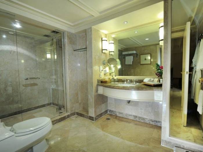 Club Suite3.jpg
