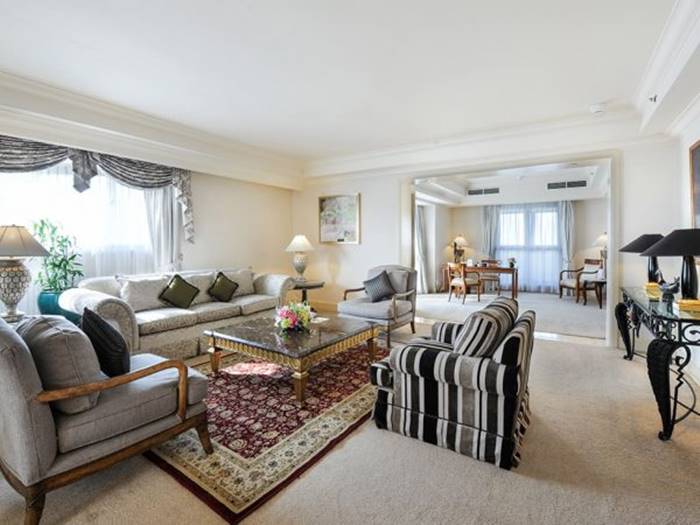 Borobudur Suite2.jpg