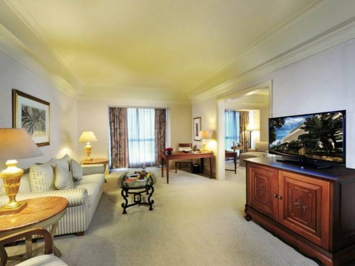 Club Suite2.jpg