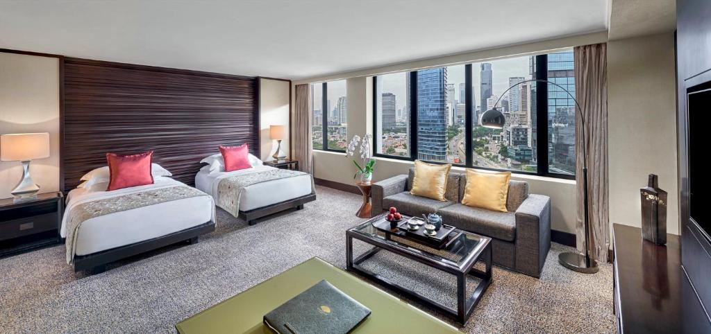 Mandarin Oriental Jakarta Monument view room6.jpg