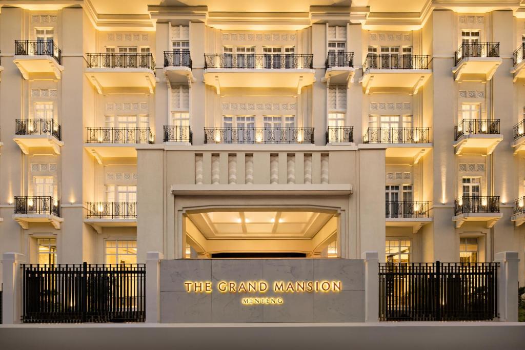 The Grand Mansion Menteng by The Crest Collection 메인.jpg