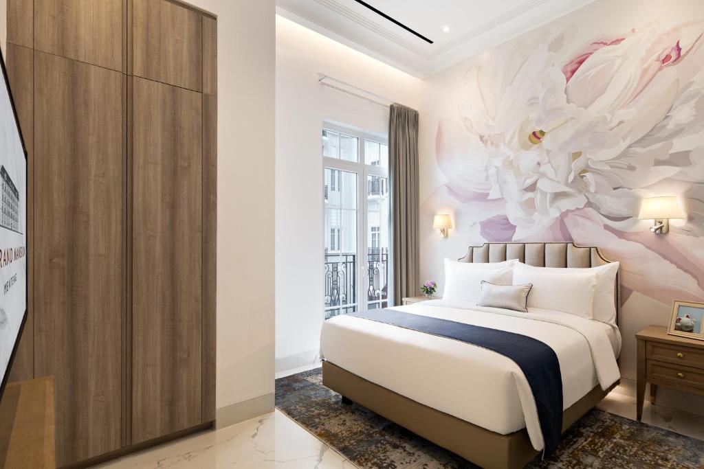 The Grand Mansion Menteng by The Crest Collection 투베드룸.jpg