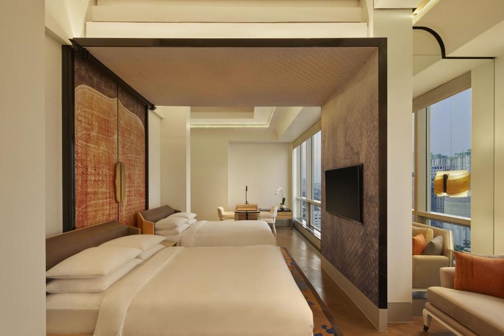 Keraton at The Plaza, Luxury Collection 디럭스4.jpg