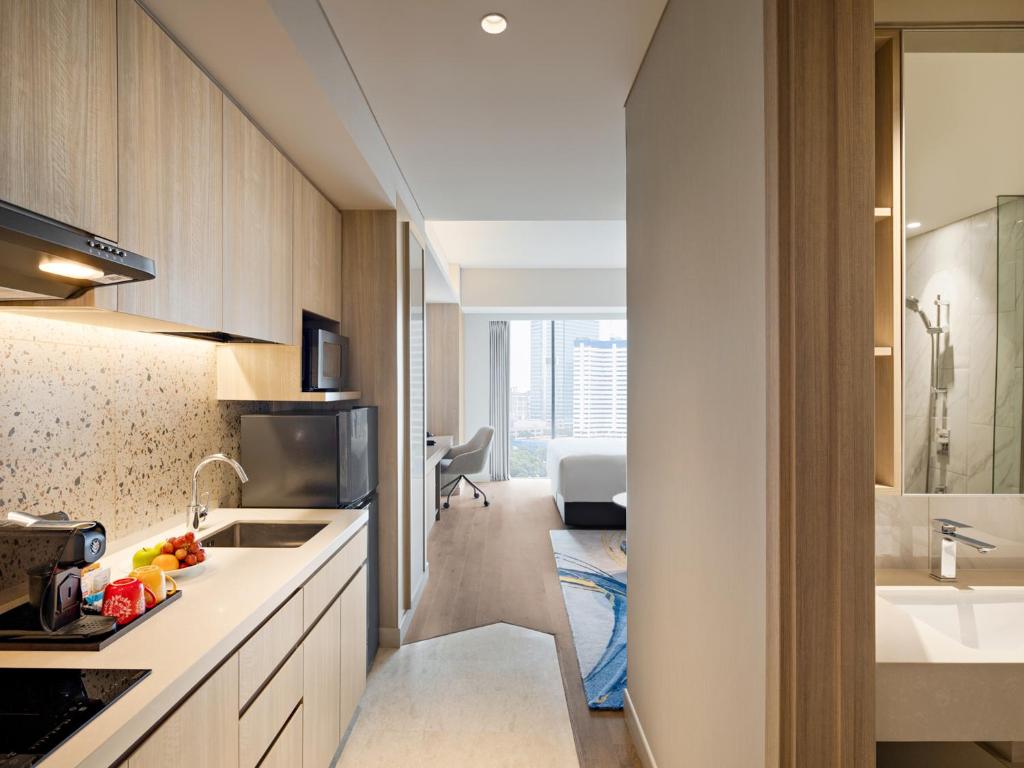 Swissôtel Living Jakarta Mega Kuningan 스튜디오2.jpg