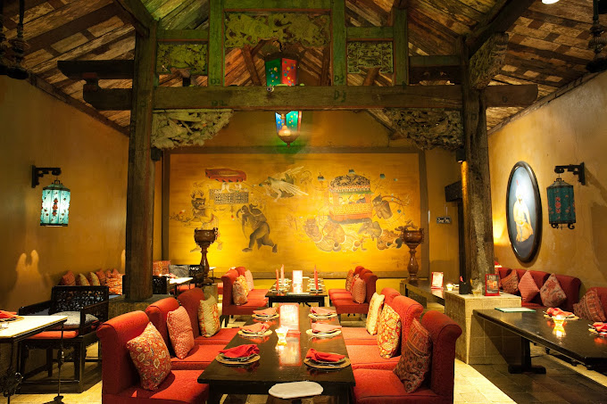Lara Djonggrang _ La Bihzad Bar (5).jpg
