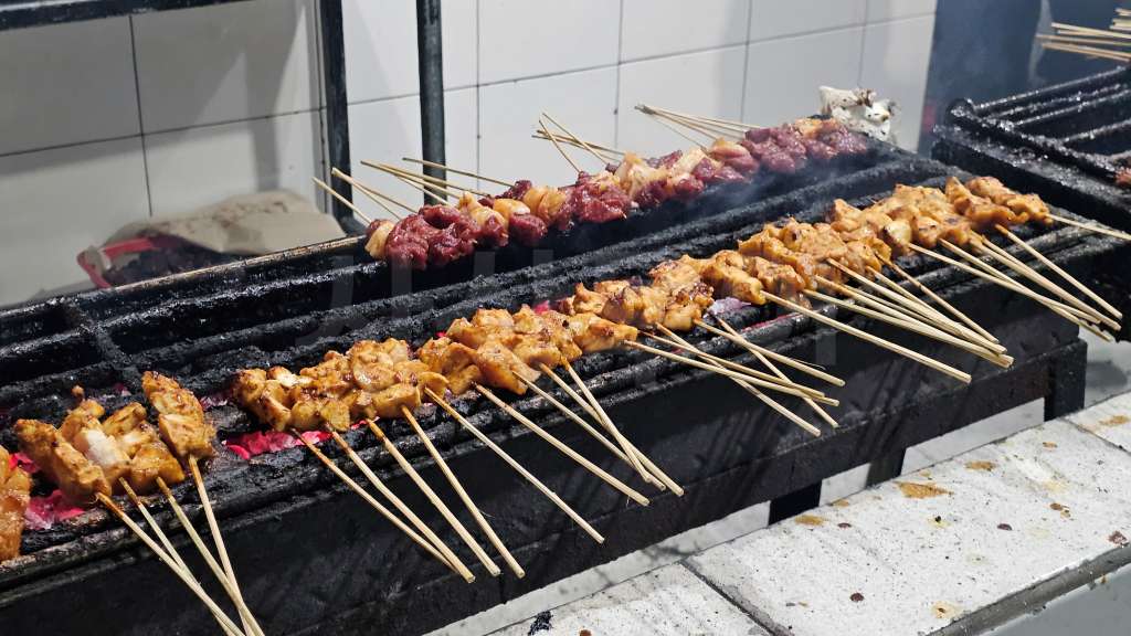보고르 푼짝 여행 맛집｜Sate Kambing Hanjawar20251111_201408.jpg