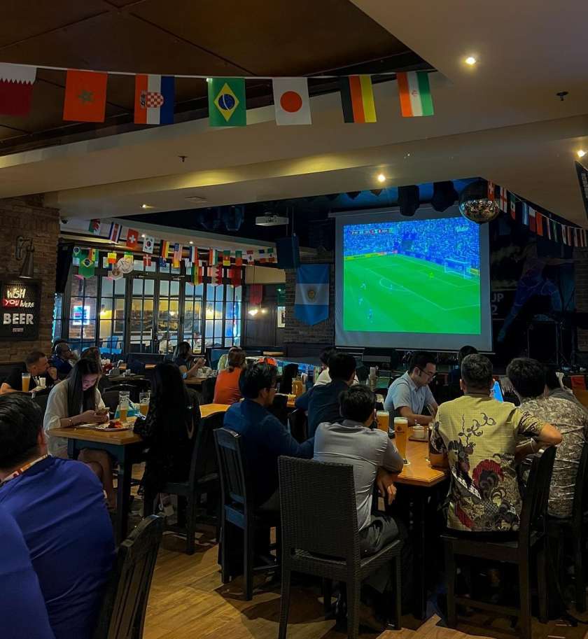 It's Monday, have a little snack and a glass of beer as a treat while you cheer on your favourite team!.jpg