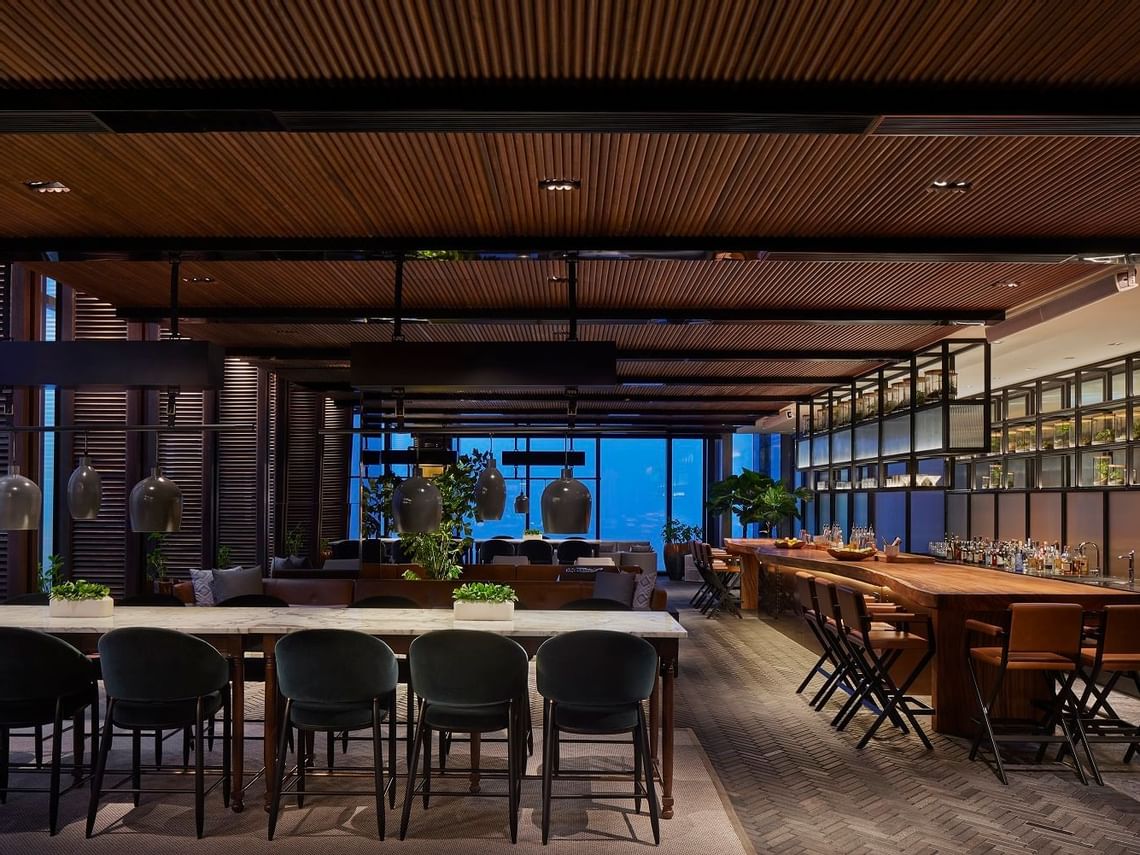 kita-bar-interior-2_standard.jpg