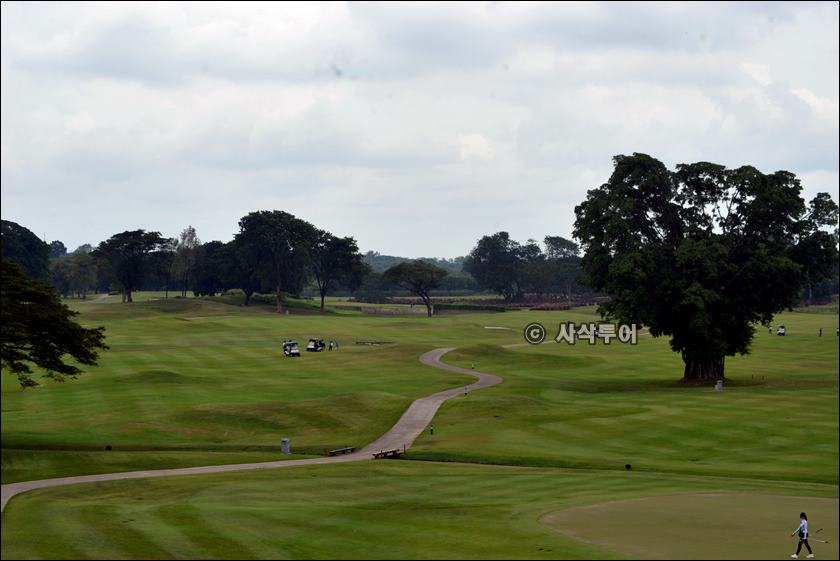 suvarga golf club015.JPG