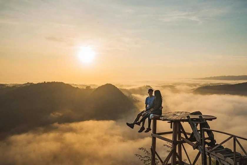 dda977bc-1cdb-444f-b95c-3f1626112067_panguk-sunrise-jomblang-cave-tour-from-yogyakarta-xlarge.jpg