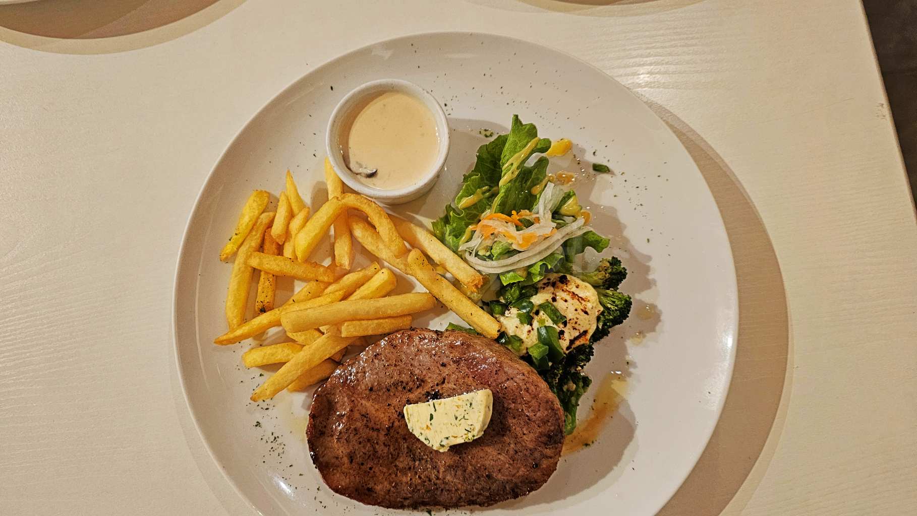족자카르타 데이투어 맛집 깔루나 20250616_195956.jpg