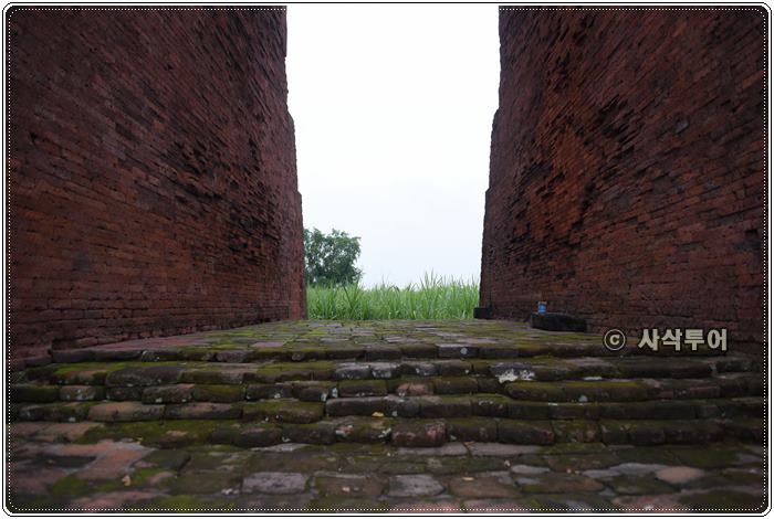 마자파힛 왕조 - Candi Wringin LawangDSC_6915.JPG
