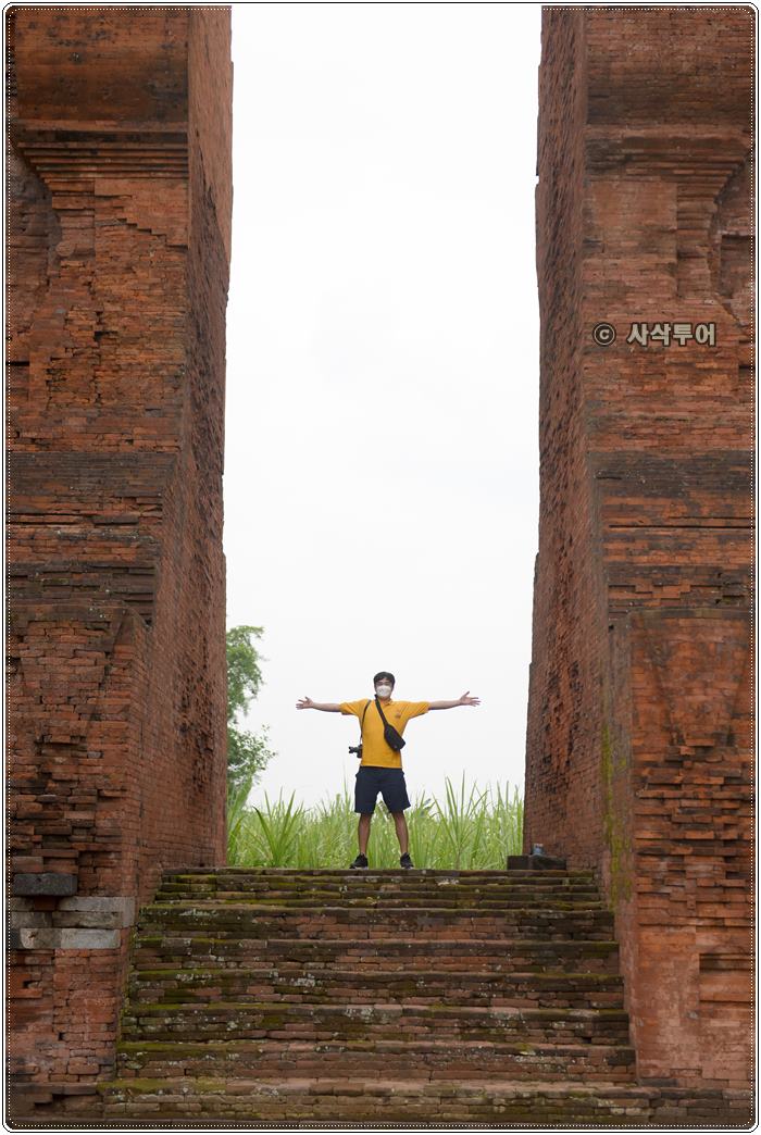 마자파힛 왕조 - Candi Wringin LawangDSC_6904.JPG