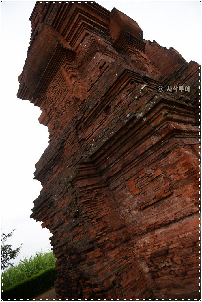 마자파힛 왕조 - Candi Wringin LawangDSC_6918.JPG