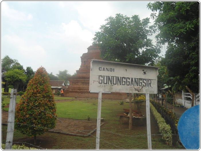 동부자바 빠수루안  - Candi Gunung Gangsir10453092_686435141463785_1276576433245241619_o.jpg