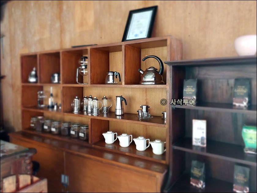 동부자바 짐버르 - Cafe & Resto Gumitir024.jpg