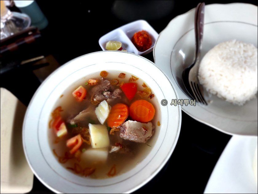 동부자바 짐버르 - Cafe &amp; Resto Gumitir018.jpg