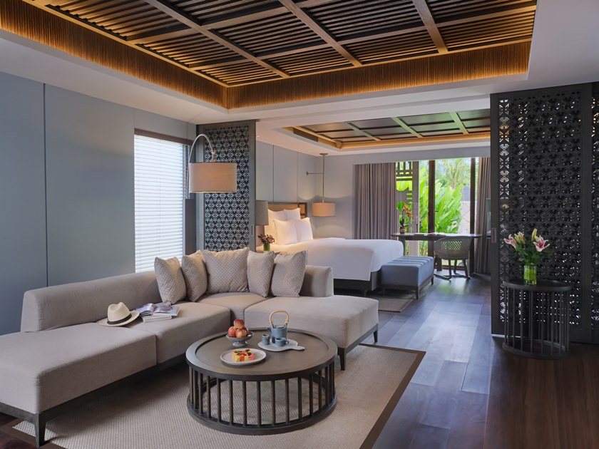 GARDEN SUITES COURTYARD 100D2915.jpg