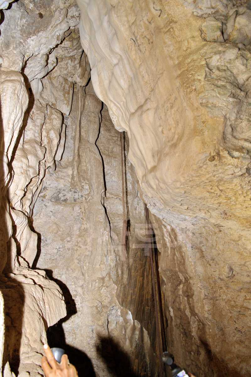 거울동굴 batu cerminDSC_6473.jpg