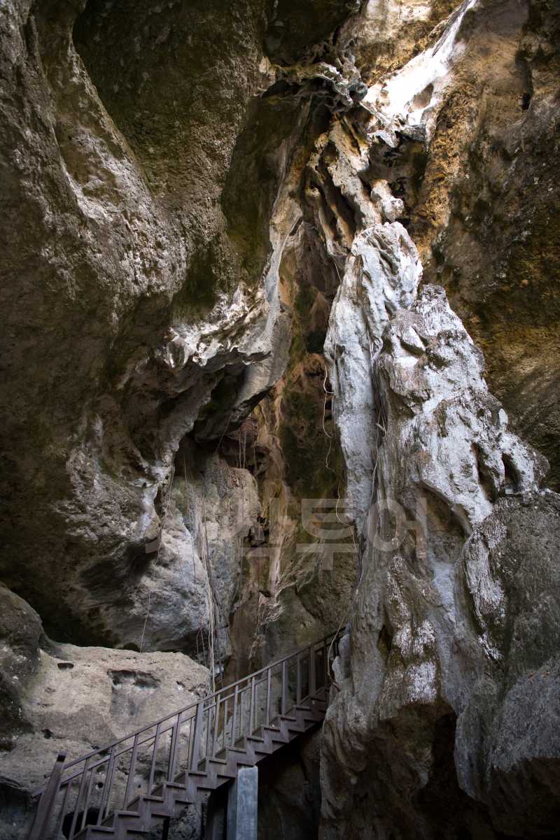 거울동굴 batu cerminDSC_6424.jpg