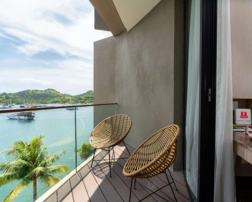 The Signature Sea View5.jpg
