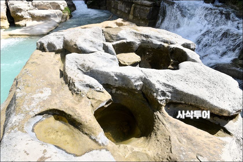숨바땅게두폭포019.JPG