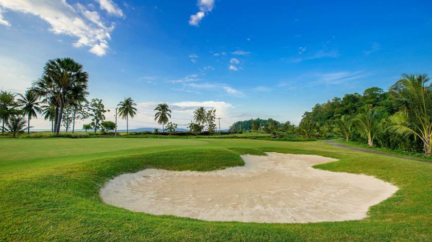paradise golf club 6.jpg