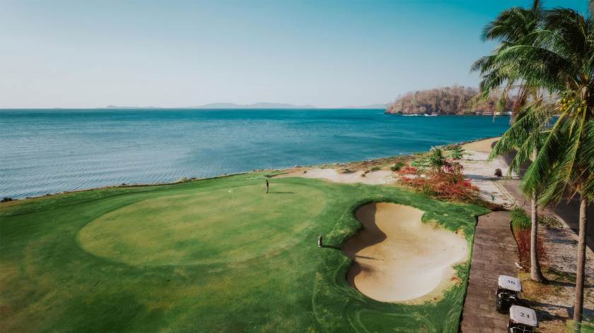 paradise golf club 2.jpg