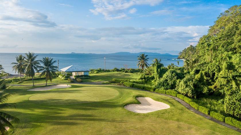 paradise golf club 4.jpg