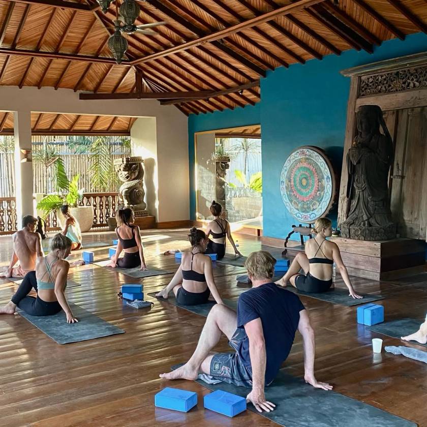 발리요가구안guan yoga2.jpg