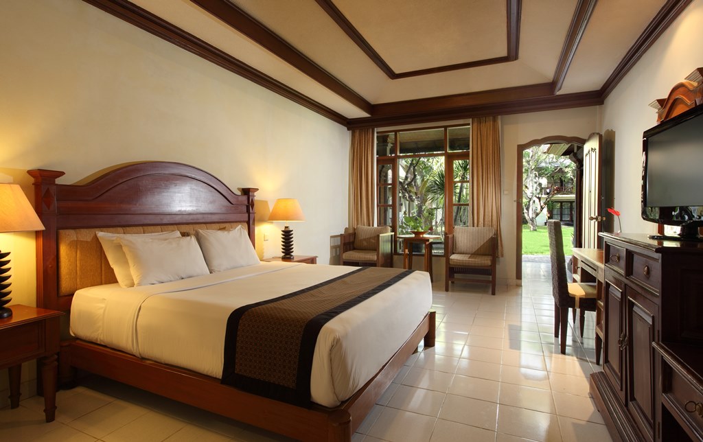 Room - Beach Wing.JPG