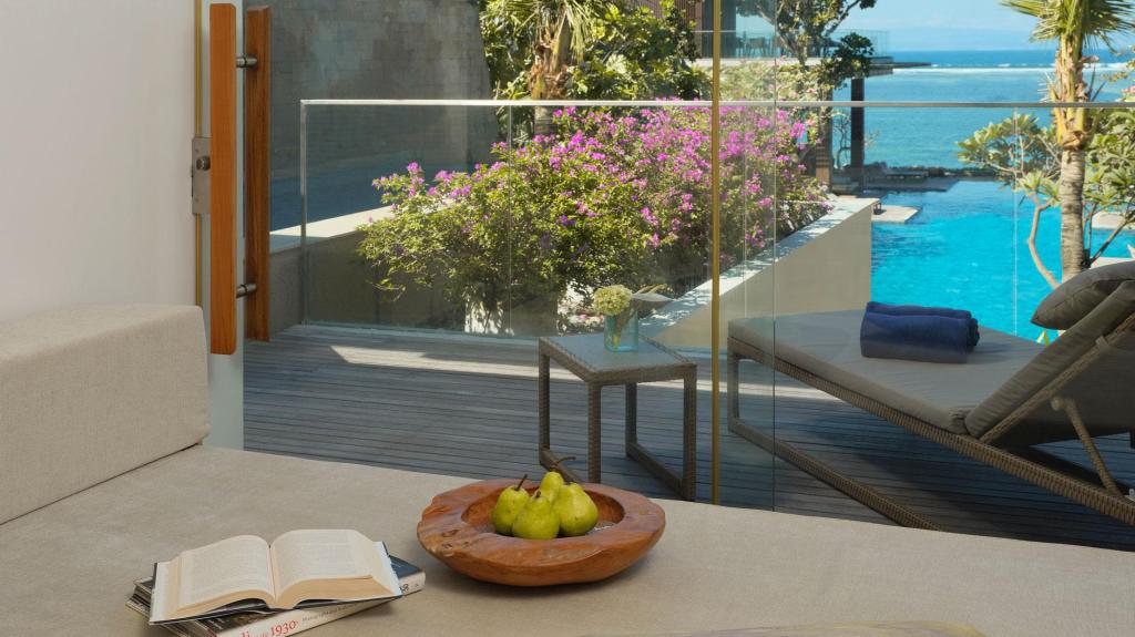 Heavently Ocean View Pool Suite5.jpg