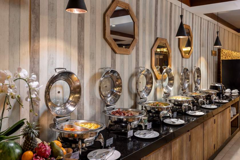 Breakfast Set Up 2.jpg