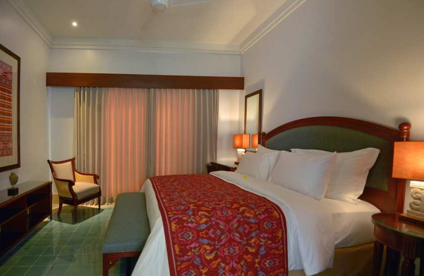 RENON 1 Bedroom 1.jpg