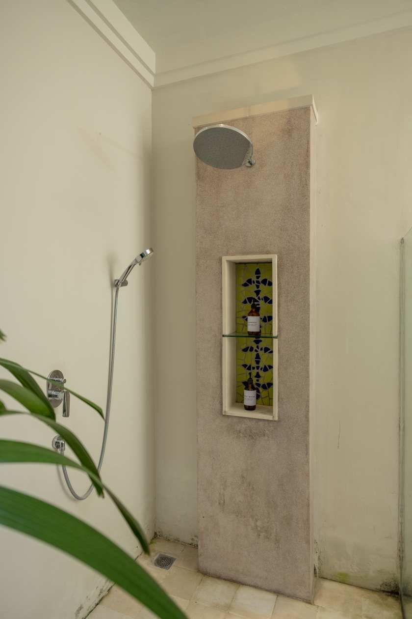 KESIMAN 1 Bathroom 1.jpg