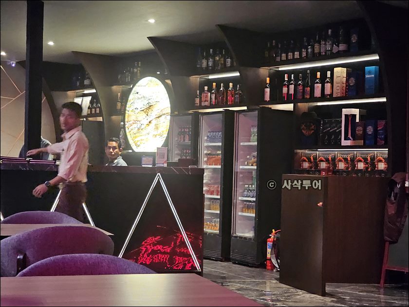 CAPO CLUB005.jpg