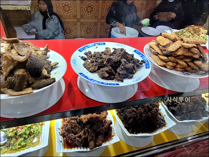 rumah makan008.jpg