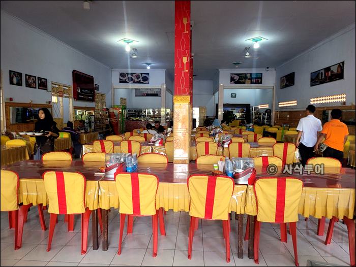 rumah makan002.jpg