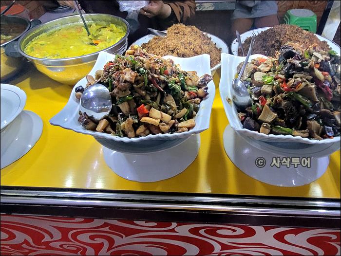 rumah makan007.jpg
