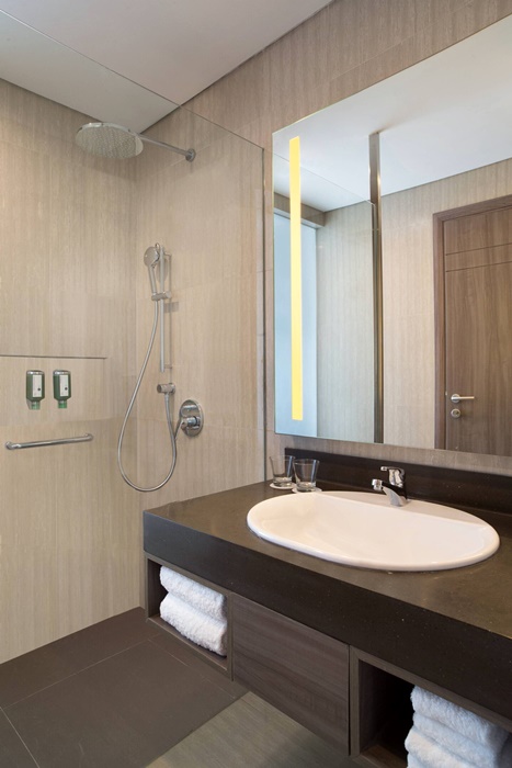 메리엇블리뚱tjqfi-bathroom-6802-ver-clsc.jpg