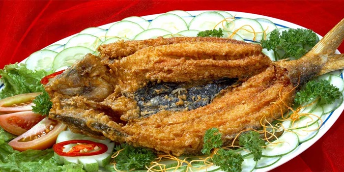 수라바야레스토랑Bandeng_Goreng_1000x500.jpg